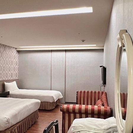 Crystal City Hotel Zhongli Eksteriør bilde