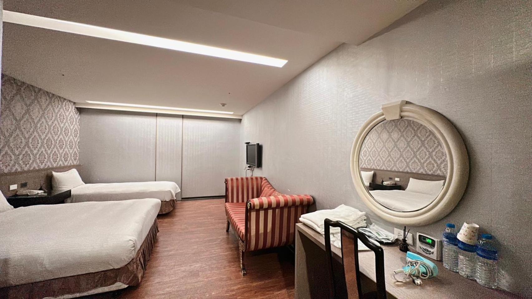 Crystal City Hotel Zhongli Eksteriør bilde