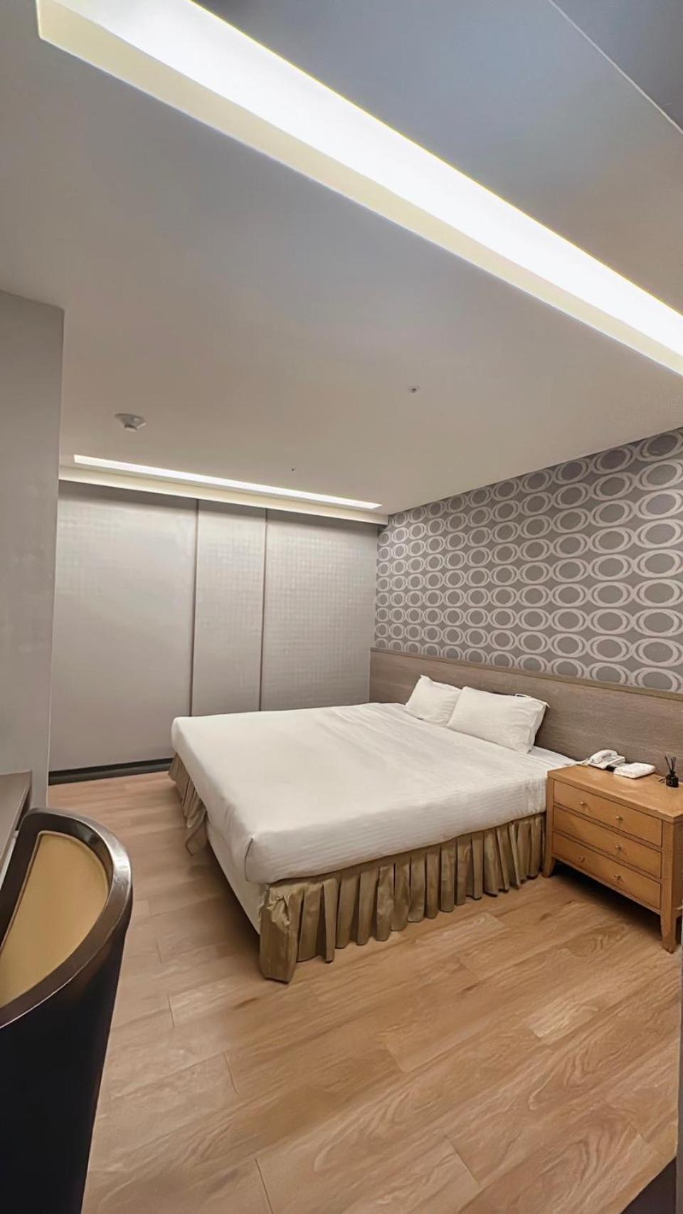 Crystal City Hotel Zhongli Eksteriør bilde