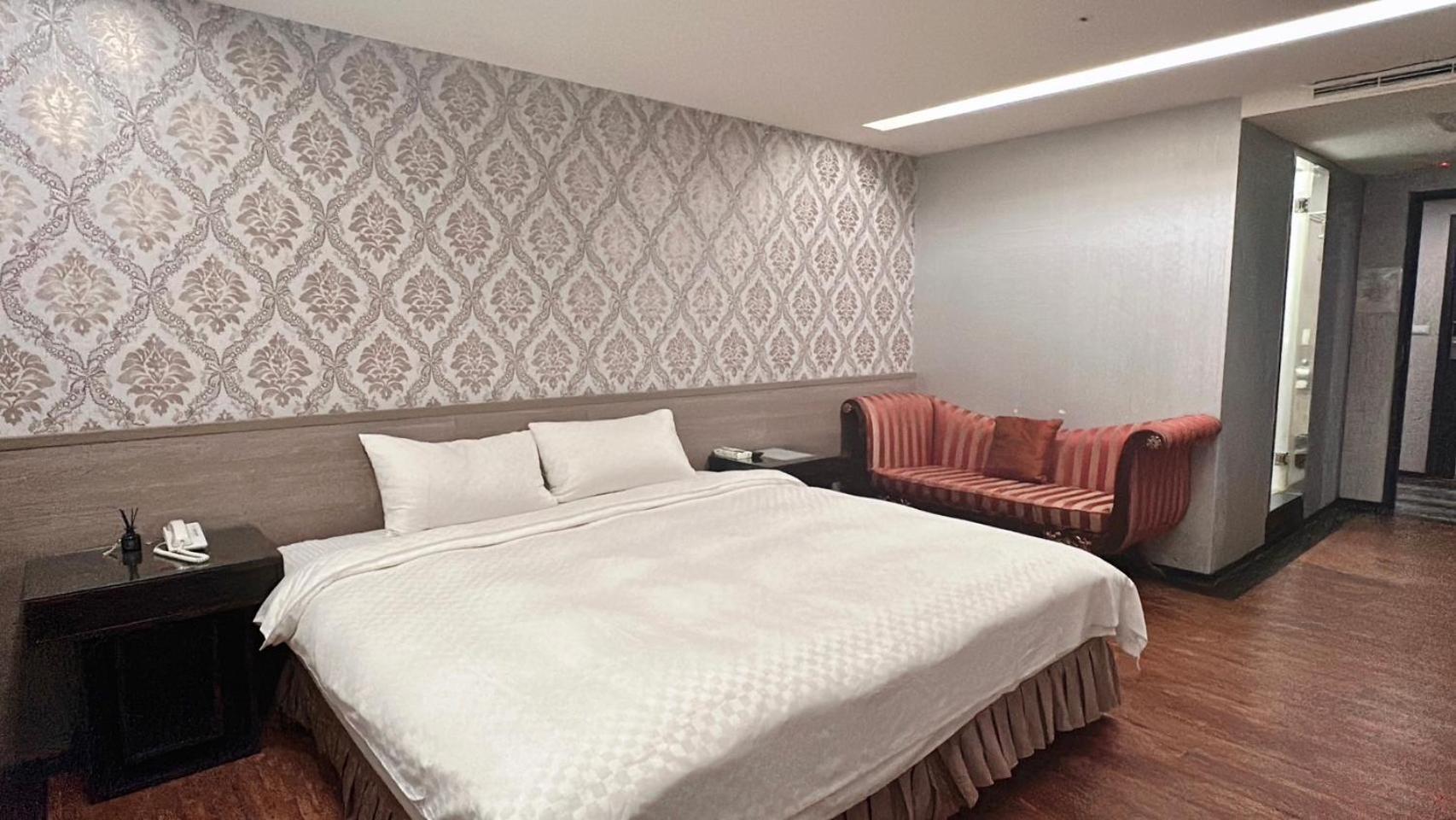 Crystal City Hotel Zhongli Eksteriør bilde