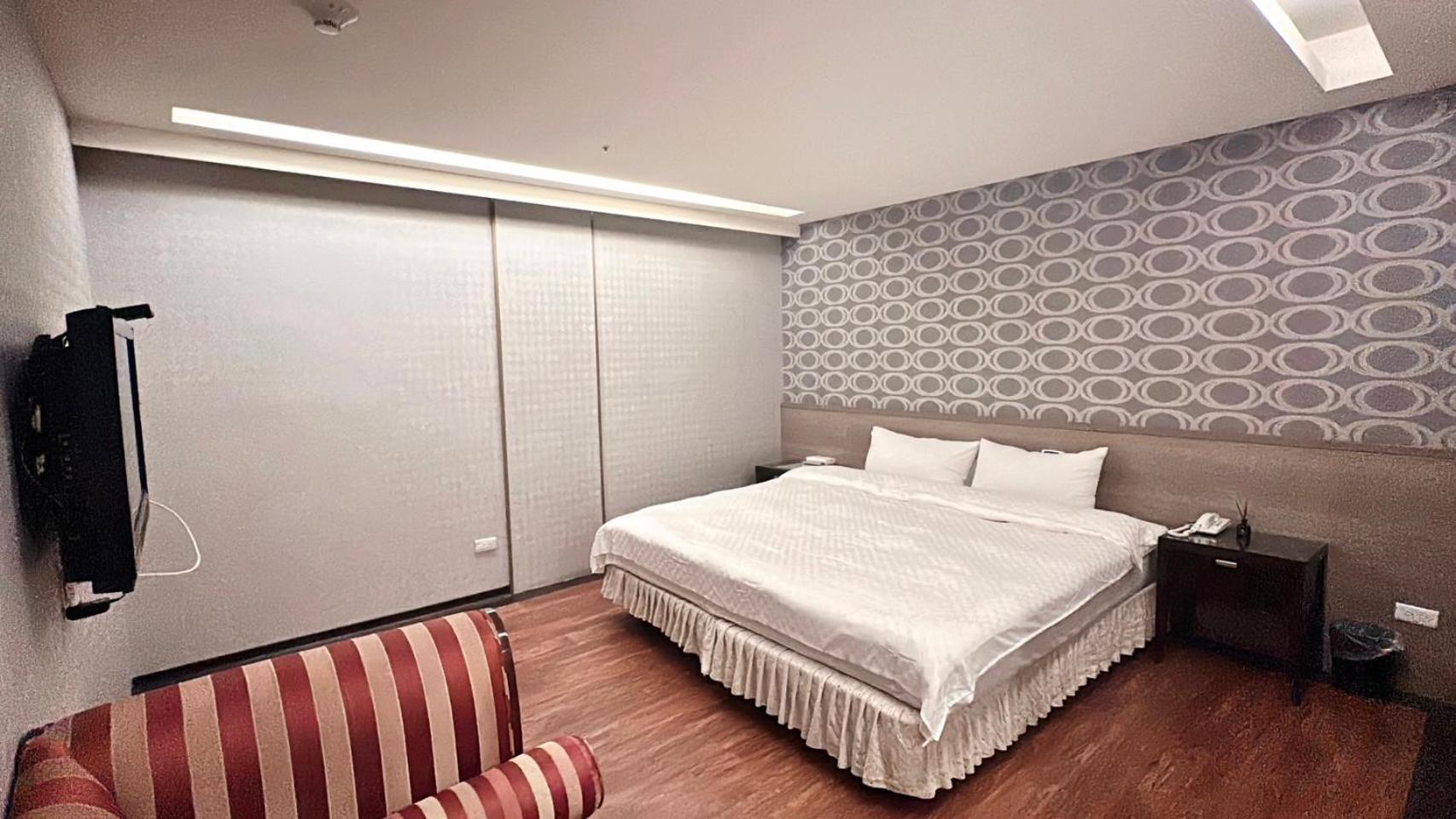 Crystal City Hotel Zhongli Eksteriør bilde