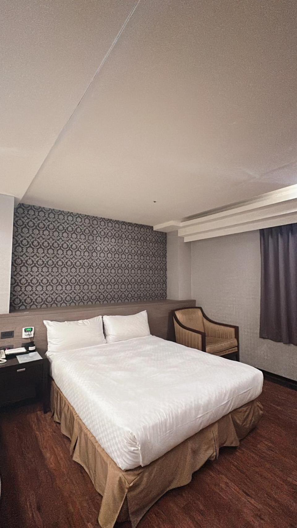 Crystal City Hotel Zhongli Eksteriør bilde